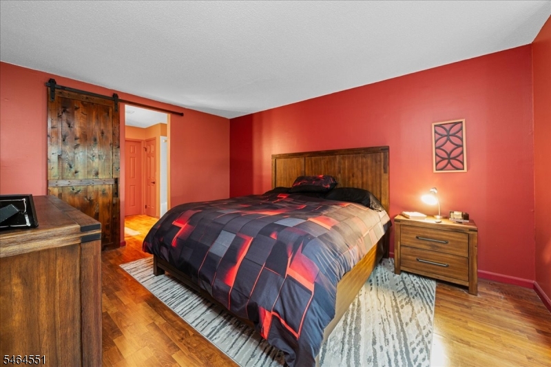 26 Red Oak Terrace Jefferson NJ 07438