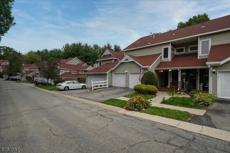 26 Red Oak Terrace Jefferson NJ 07438