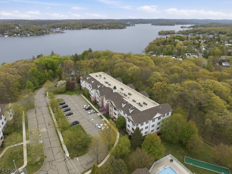 79 Ridgeview Lane Mount Arlington NJ 07856