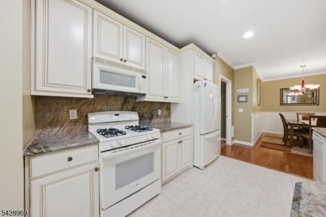 79 Ridgeview Lane Mount Arlington NJ 07856