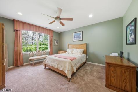 79 Ridgeview Lane Mount Arlington NJ 07856