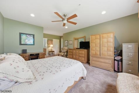 79 Ridgeview Lane Mount Arlington NJ 07856