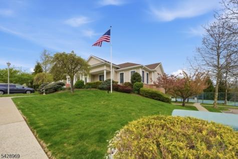 79 Ridgeview Lane Mount Arlington NJ 07856