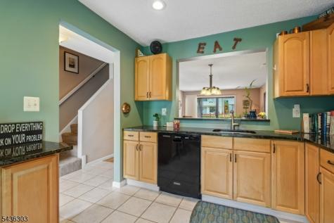 129 Woodward Lane Bernards NJ 07920