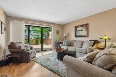 129 Woodward Lane Bernards NJ 07920