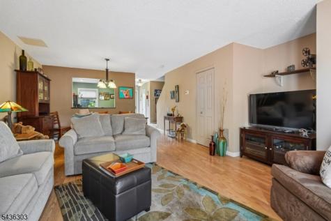129 Woodward Lane Bernards NJ 07920