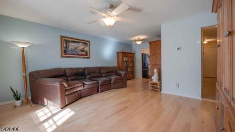 254 Nuthatch Court Readington NJ 08887