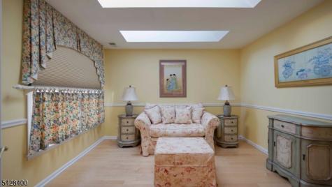 254 Nuthatch Court Readington NJ 08887