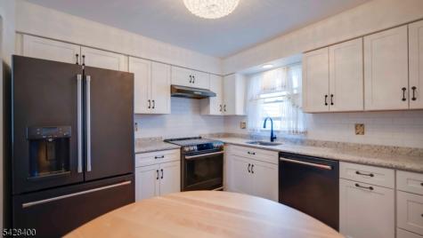 254 Nuthatch Court Readington NJ 08887