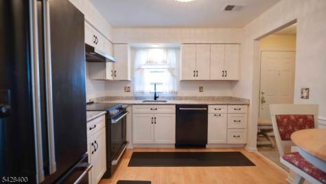 254 Nuthatch Court Readington NJ 08887