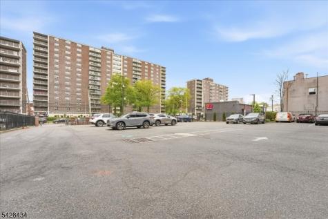 902 N 5th Street Newark NJ 07107