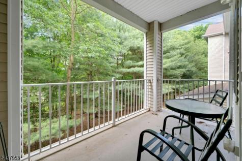 17 Ridgeview Lane Mount Arlington NJ 07856