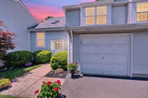 147 Picadilly Place Franklin NJ 08873