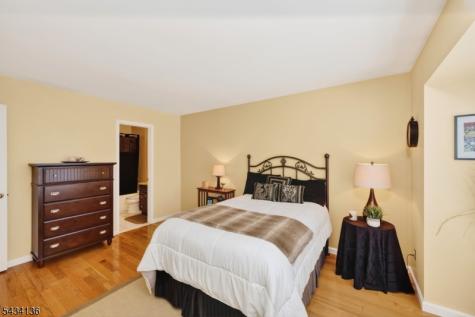 147 Picadilly Place Franklin NJ 08873