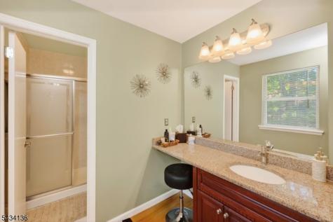 147 Picadilly Place Franklin NJ 08873