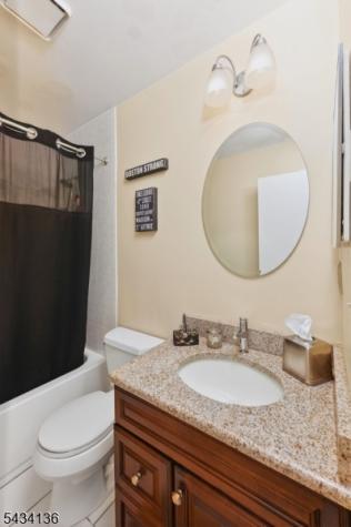 147 Picadilly Place Franklin NJ 08873