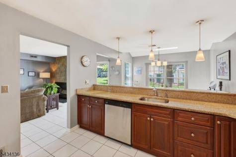 147 Picadilly Place Franklin NJ 08873