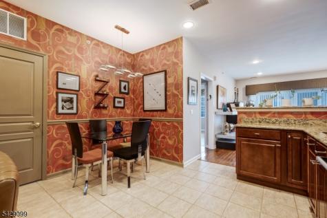 10402 Warrens Way Wanaque NJ 07465