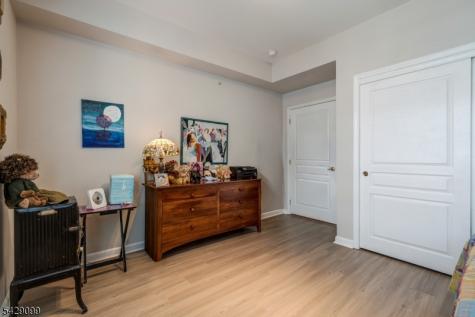 10402 Warrens Way Wanaque NJ 07465