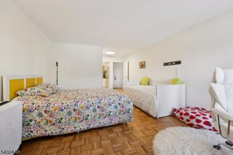 1 Claridge Drive Verona NJ 07044