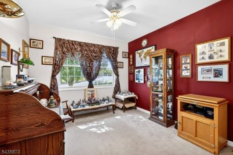 13 Fairchild Lane Wantage NJ 07461