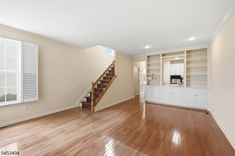 427 Hartford Drive Nutley NJ 07110