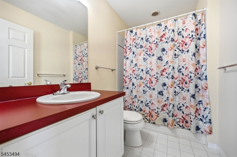 427 Hartford Drive Nutley NJ 07110
