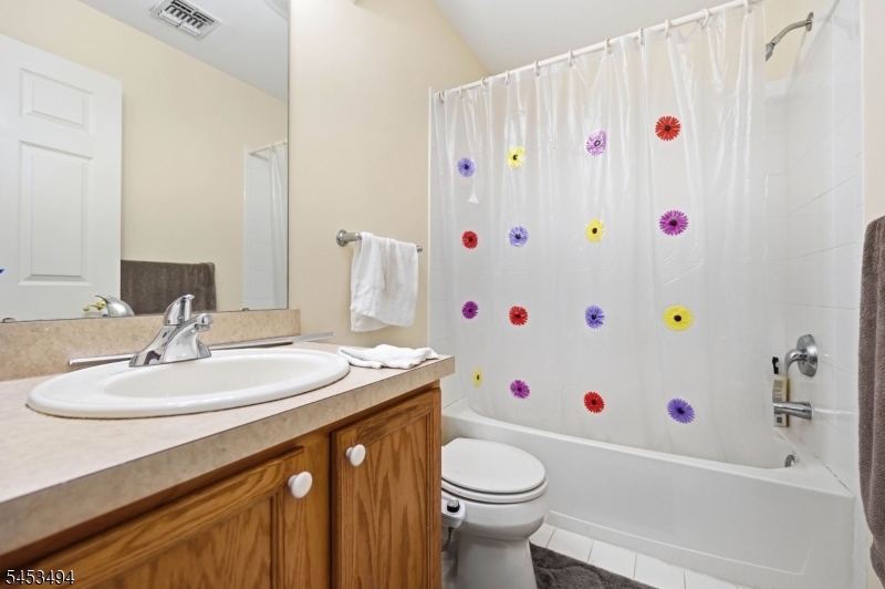 427 Hartford Drive Nutley NJ 07110
