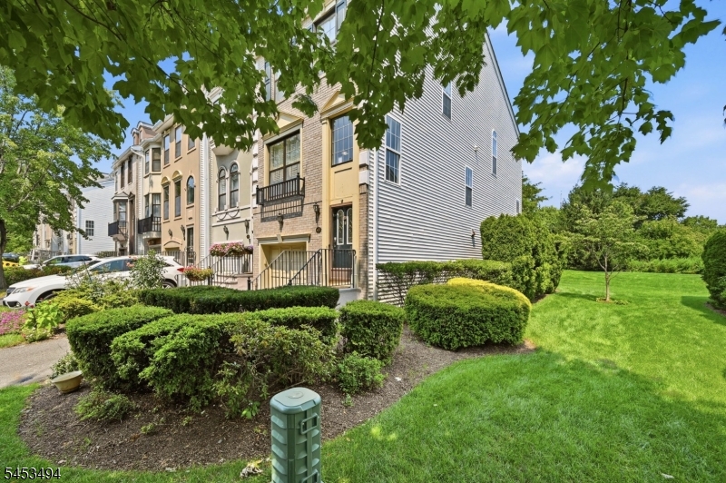 427 Hartford Drive Nutley NJ 07110