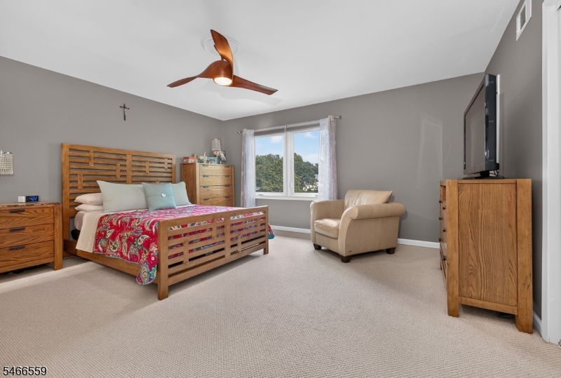 55 Chelsea Circle Raritan NJ 08822