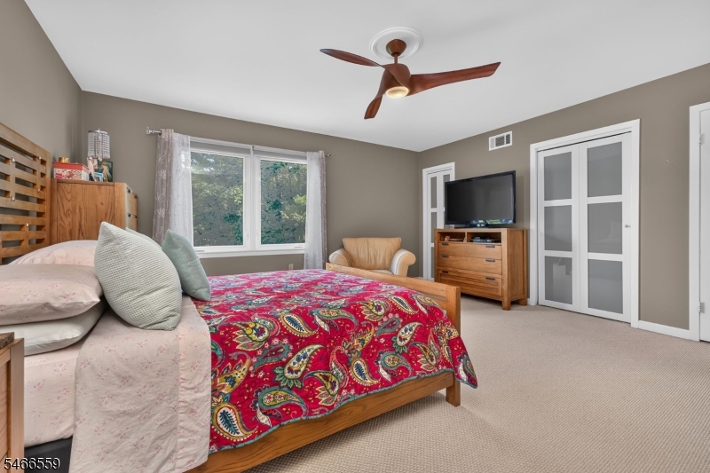 55 Chelsea Circle Raritan NJ 08822
