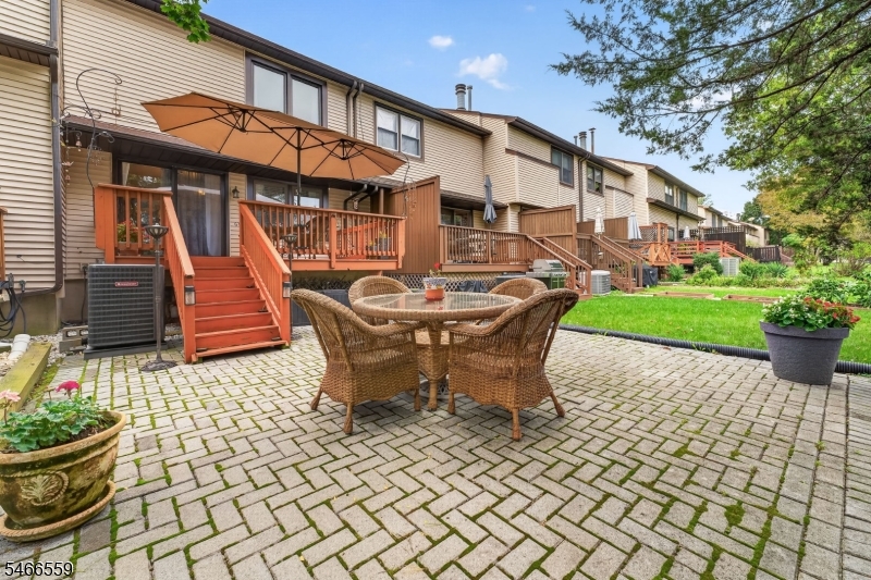 55 Chelsea Circle Raritan NJ 08822
