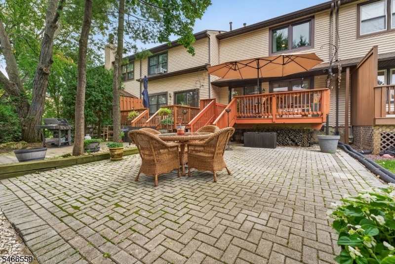 55 Chelsea Circle Raritan NJ 08822