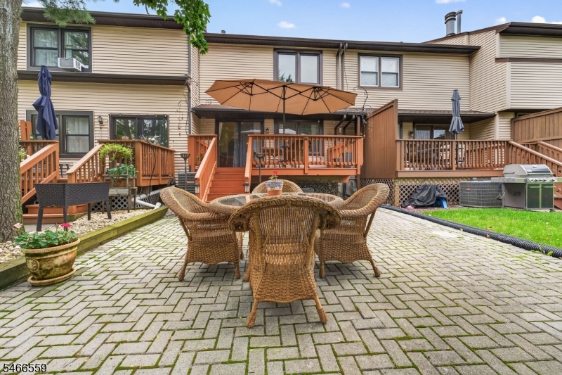 55 Chelsea Circle Raritan NJ 08822