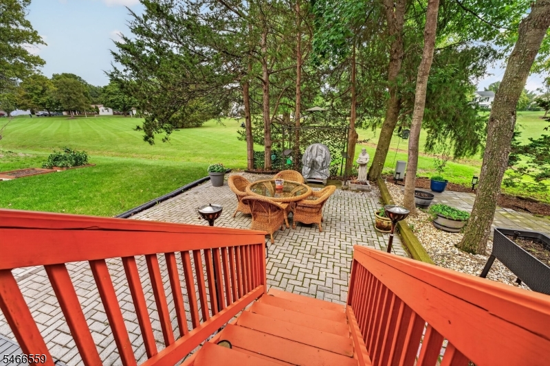 55 Chelsea Circle Raritan NJ 08822