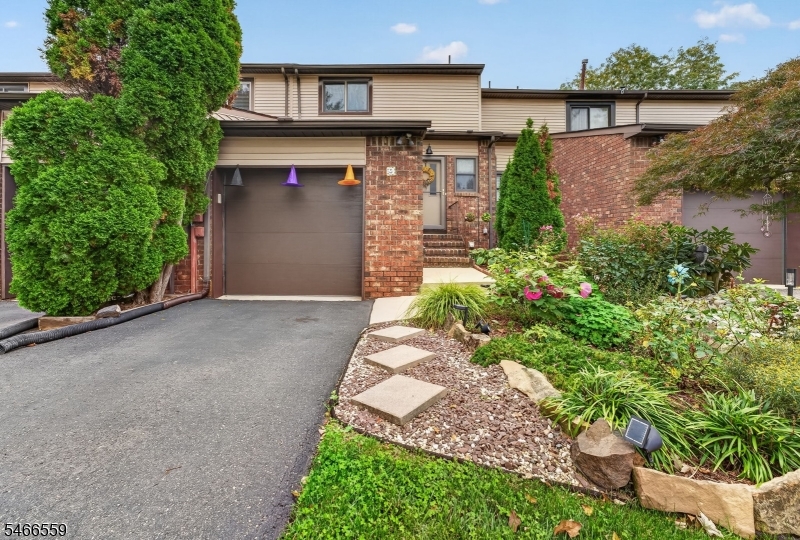 55 Chelsea Circle Raritan NJ 08822