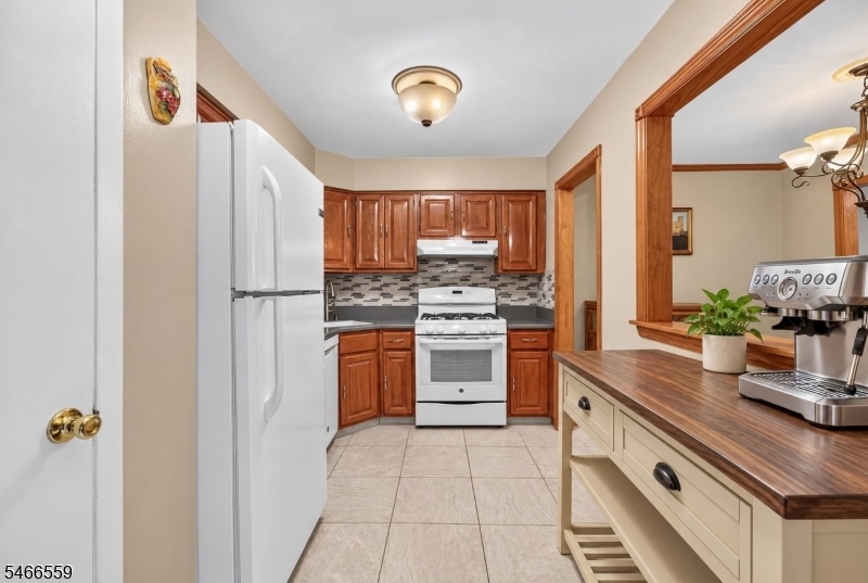 55 Chelsea Circle Raritan NJ 08822