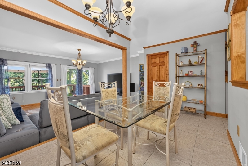 55 Chelsea Circle Raritan NJ 08822