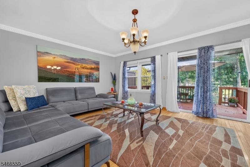 55 Chelsea Circle Raritan NJ 08822