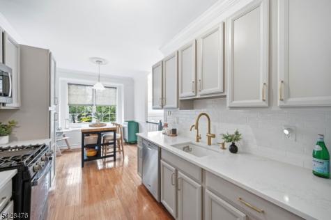204 Swathmore Drive Nutley NJ 07110
