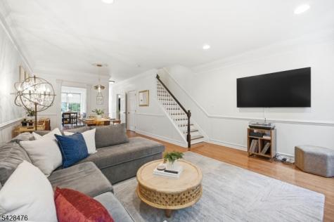 204 Swathmore Drive Nutley NJ 07110