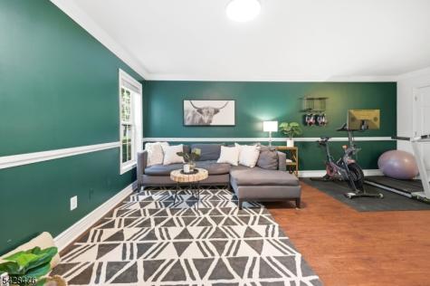 204 Swathmore Drive Nutley NJ 07110