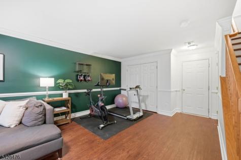 204 Swathmore Drive Nutley NJ 07110