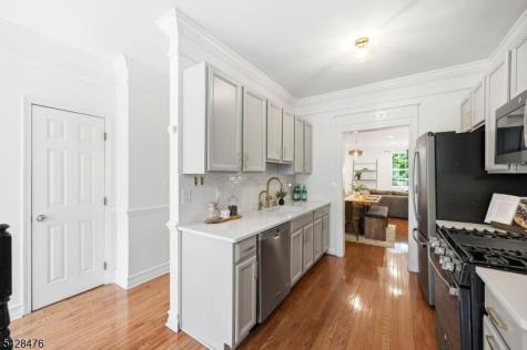 204 Swathmore Drive Nutley NJ 07110