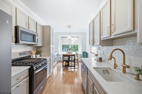 204 Swathmore Drive Nutley NJ 07110