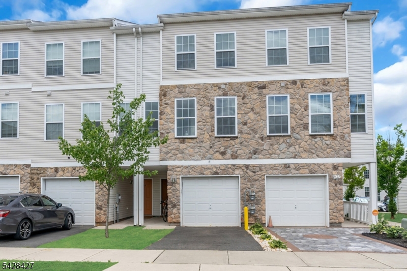 16 Paulina Place Franklin NJ 08873