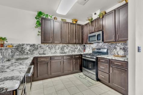 16 Paulina Place Franklin NJ 08873