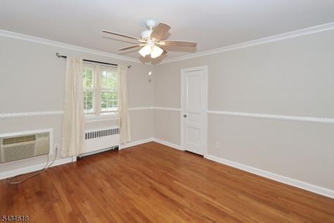 43 Parkway Village Cranford NJ 07016