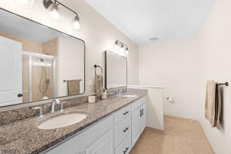 14 Blazingstar Way Allamuchy NJ 07840