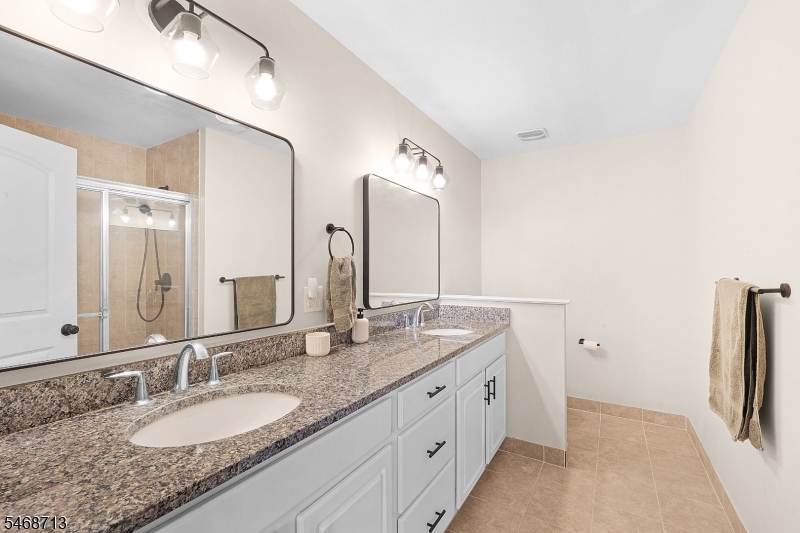 14 Blazingstar Way Allamuchy NJ 07840